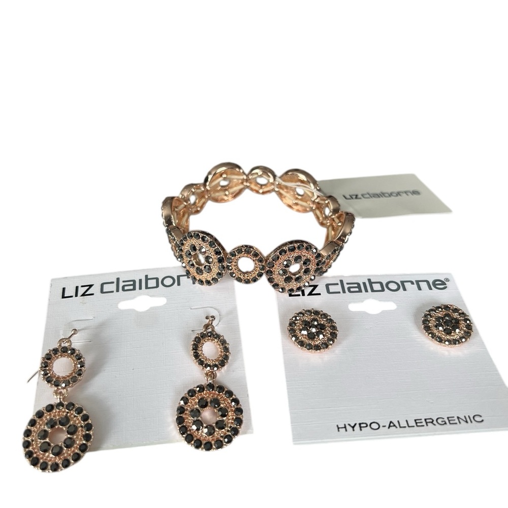 Liz Claiborne NWT Women’s 3pc Set Gold and Black Stretchy Bracelet & Earrings